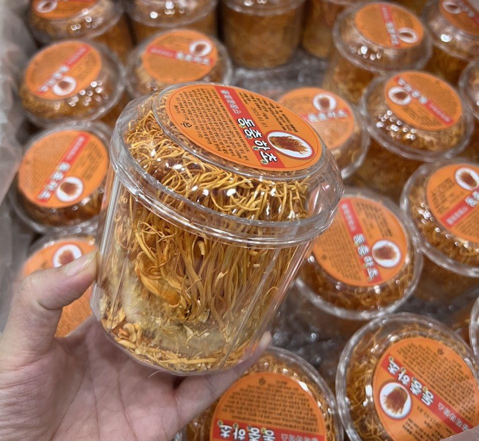 In tem nhãn đông trùng hạ thảo