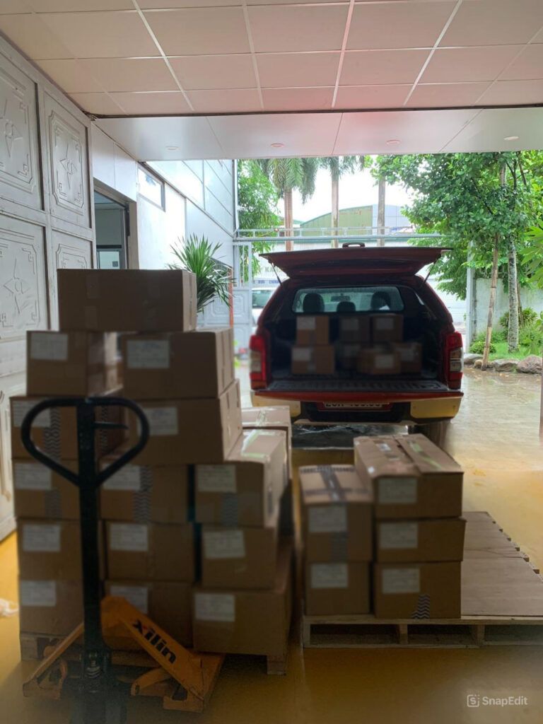 Giao hàng tem nhãn